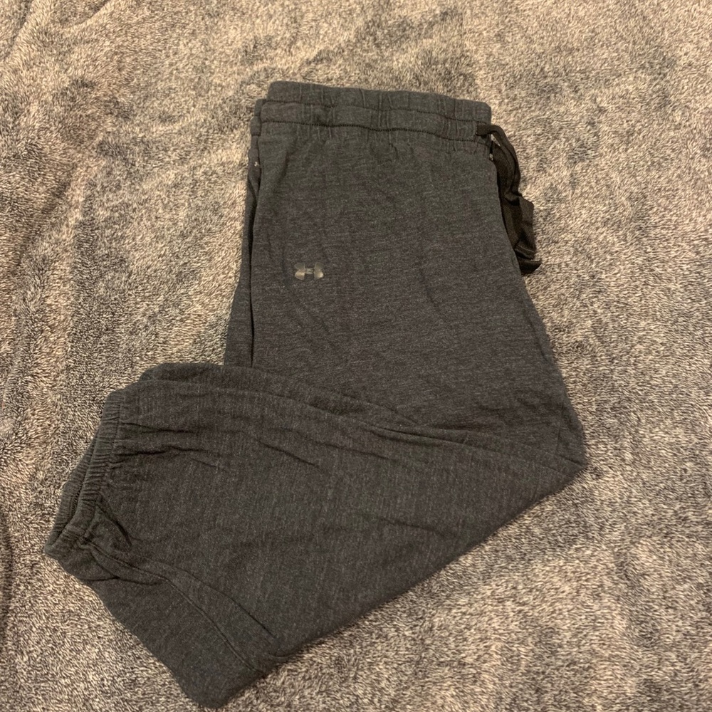 Under Armour cropped pants
